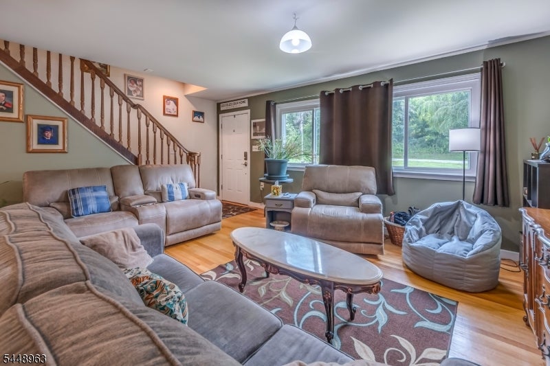 427 Mount Hermon Rd