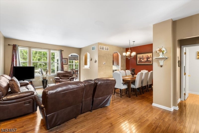 54 Indian Field Dr