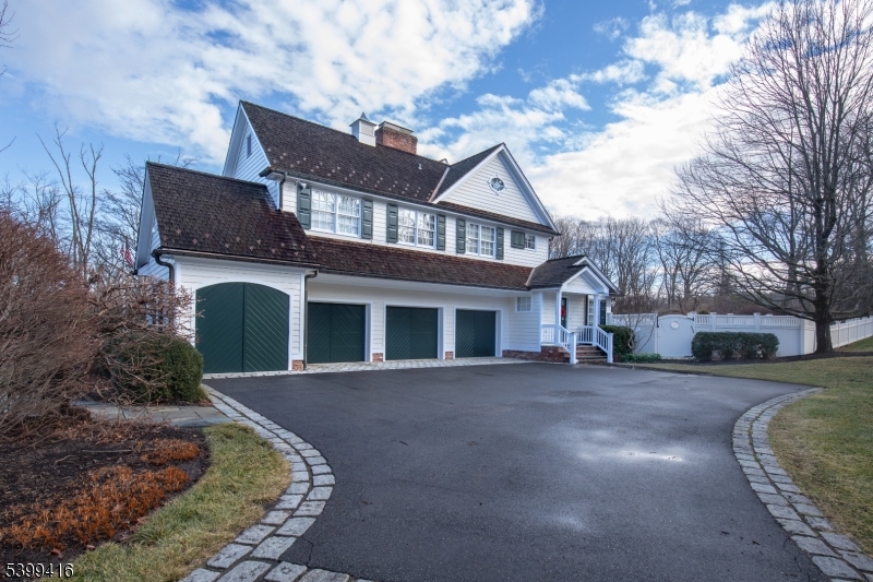 46 Sand Spring Rd