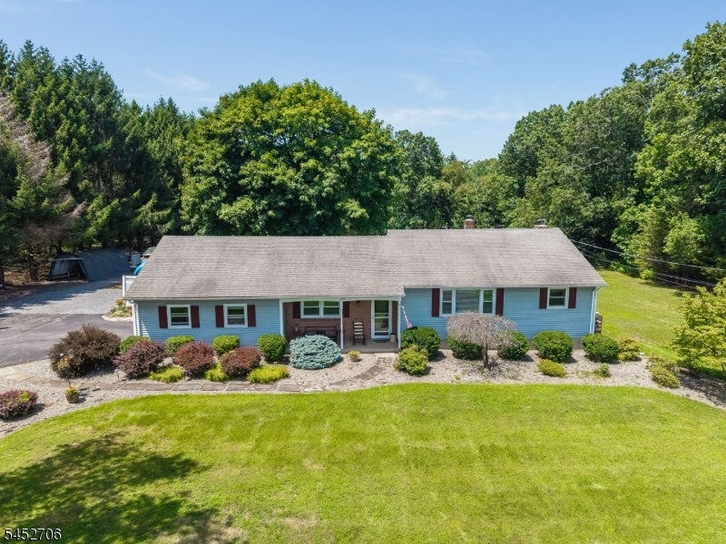 135 ROCKAFELLOW'S MILL ROAD