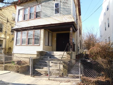 282 Renner Ave Newark City NJ 07112