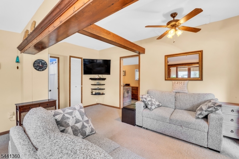 41 E Shore Rd