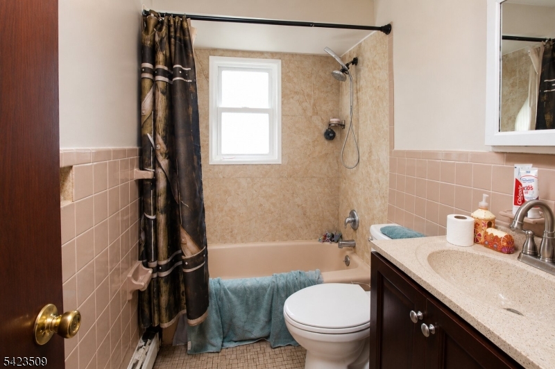 46 Beaver Brook Ln