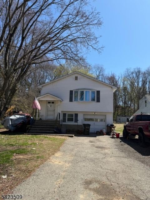 46 Beaver Brook Ln Denville Twp. NJ 07834