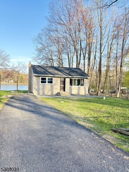 949 Plymouth Lake Dr