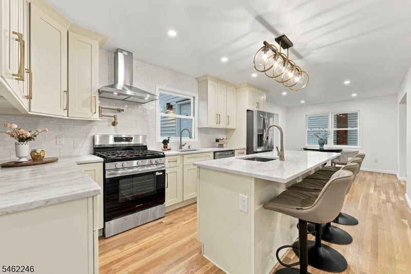 152 Glenwood Ct