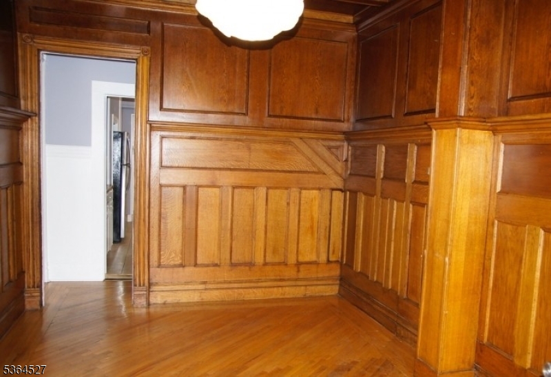 76 Grove St 4