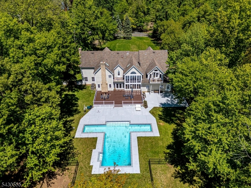 270 Mountain Rd
