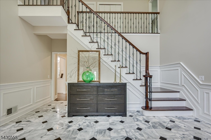 270 Mountain Rd
