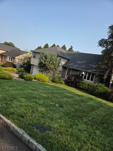 713 Roessner Dr