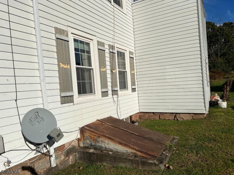 860 River Rd