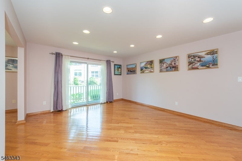 3 Jennifer Dr