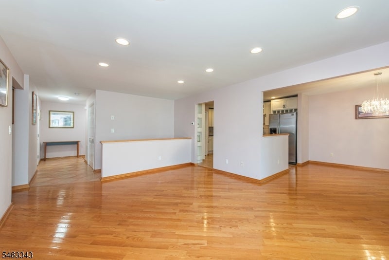 3 Jennifer Dr