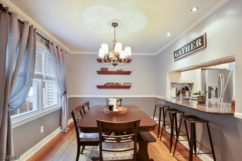34 Mohawk Ave