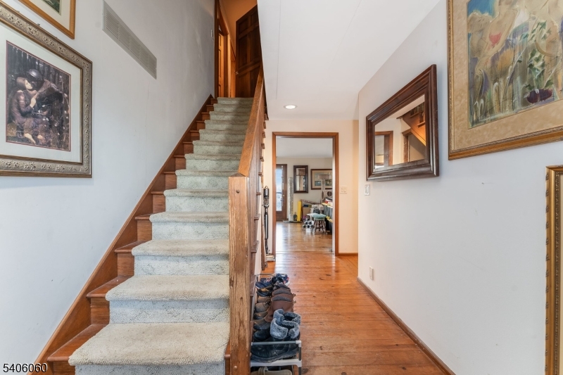 863-865 County Road 519