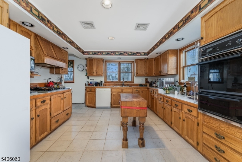 863-865 County Road 519