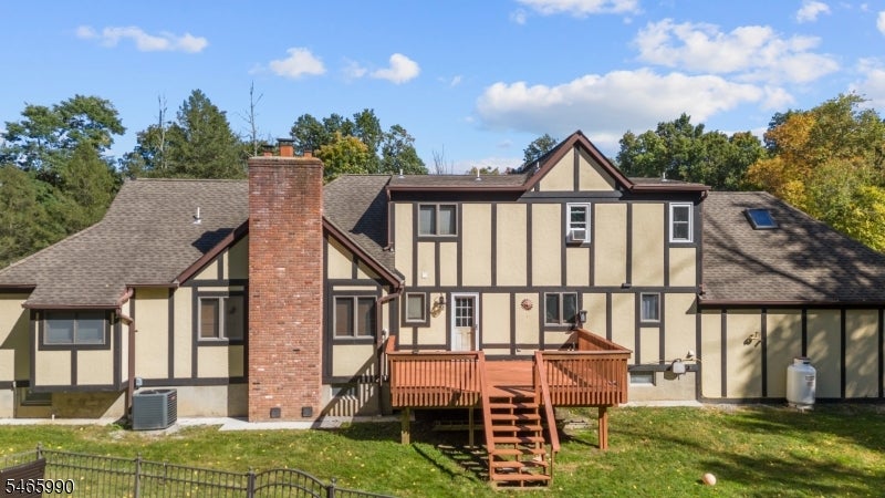 40 Woodland Rd