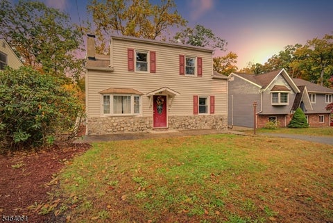 Photo for 7 Redwood Ln