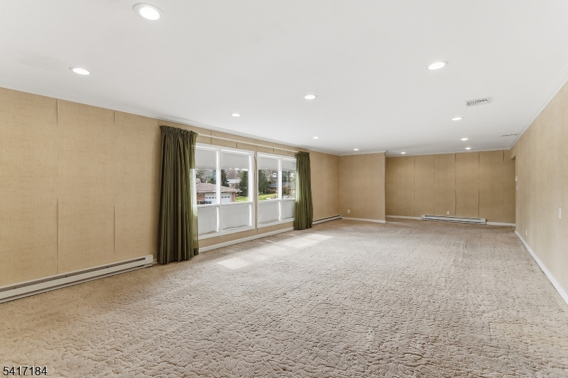 160 Glenview Rd