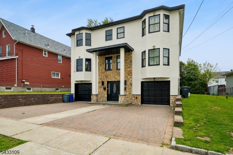 268 Bell Ave