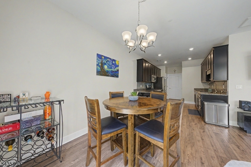 411 PARKVIEW LANE