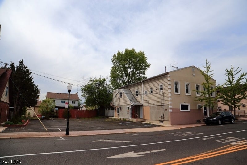326 S Main St