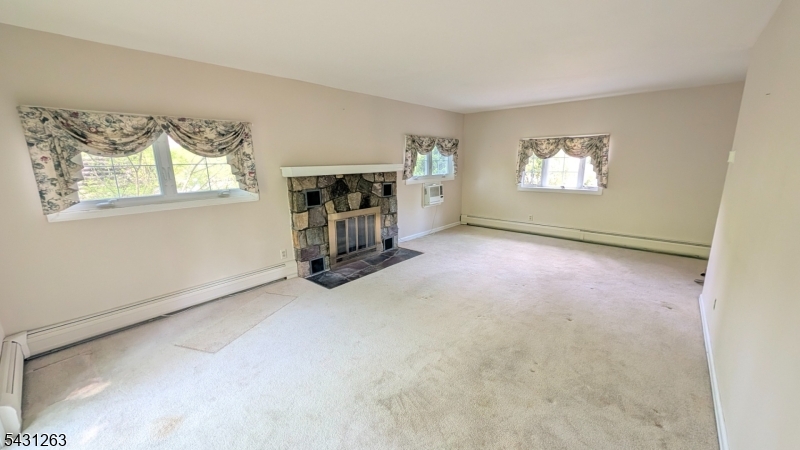 31 Cascade Way