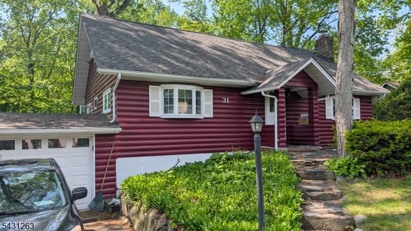 31 Cascade Way
