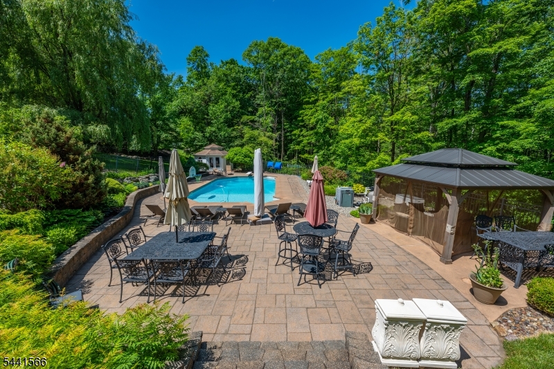 11 Stoneridge Ct