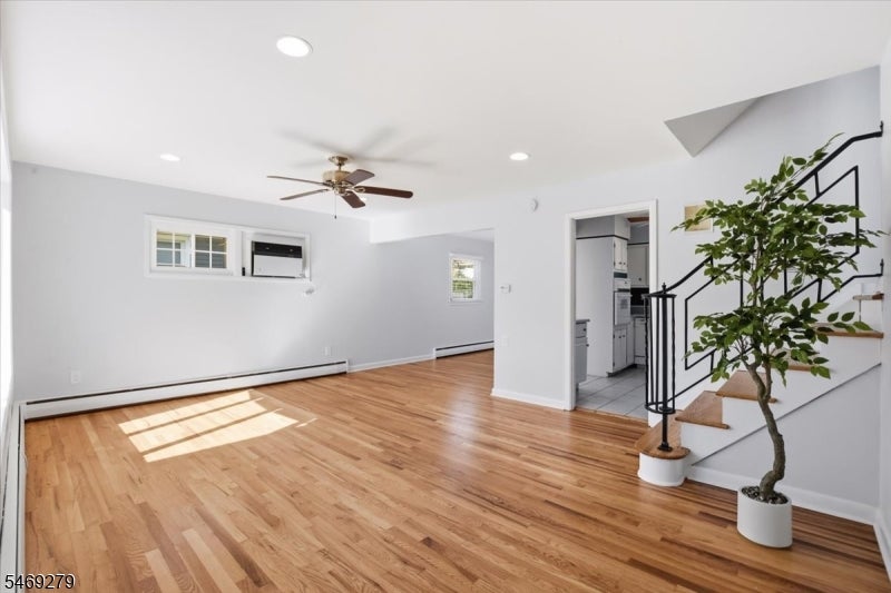 1609 Central Ave