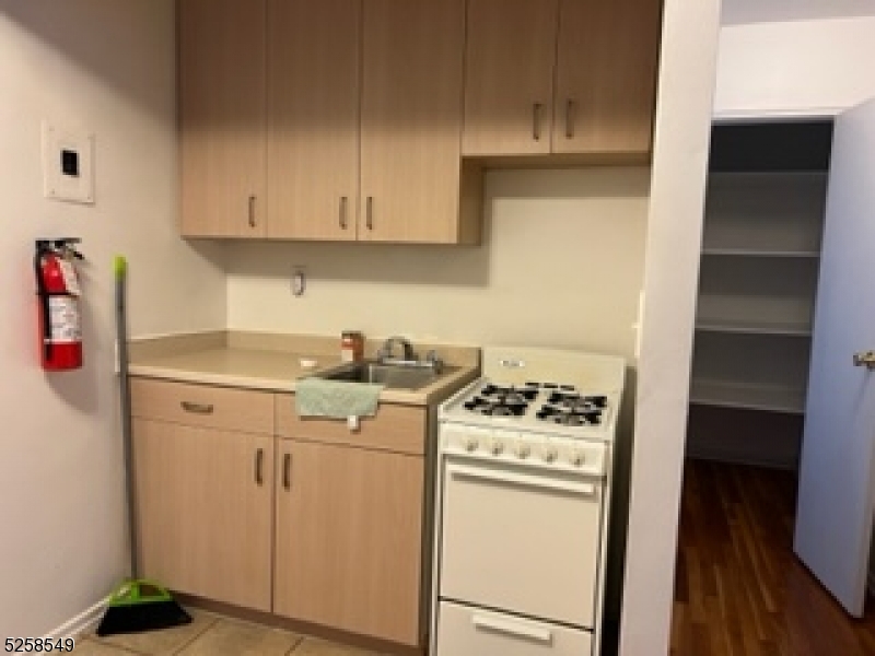 123 Milligan Pl A