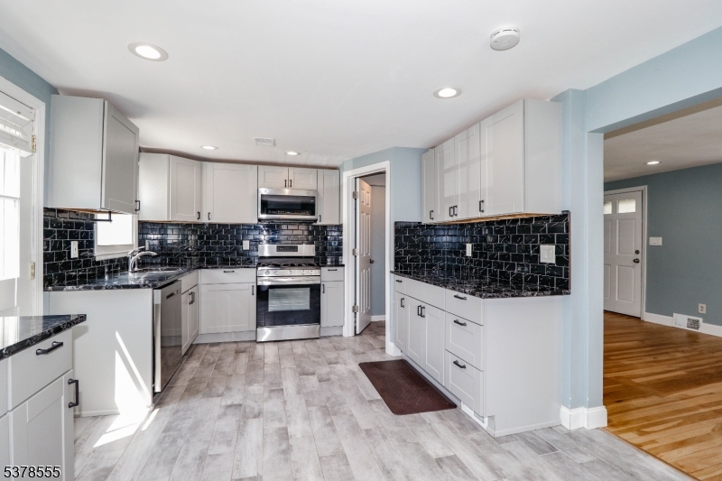 140 Newman St