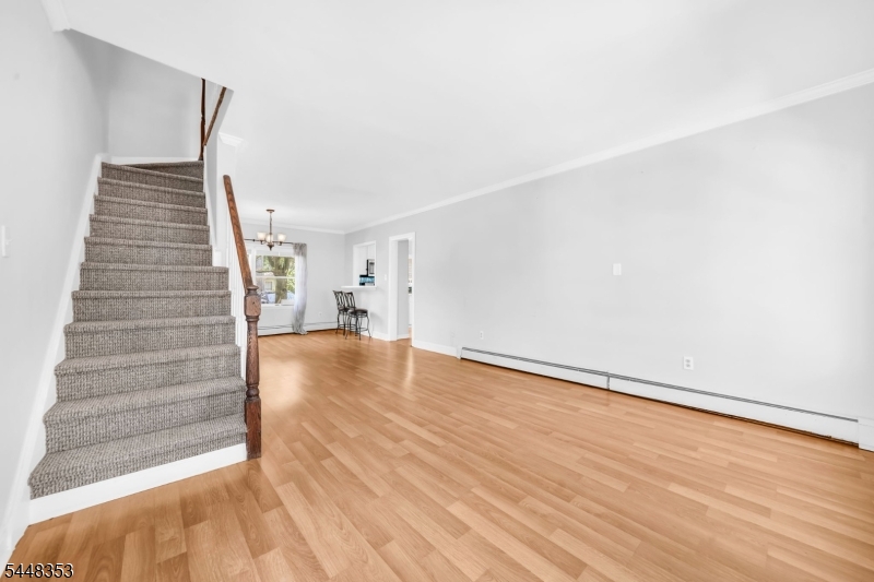 33 Asbury Pl