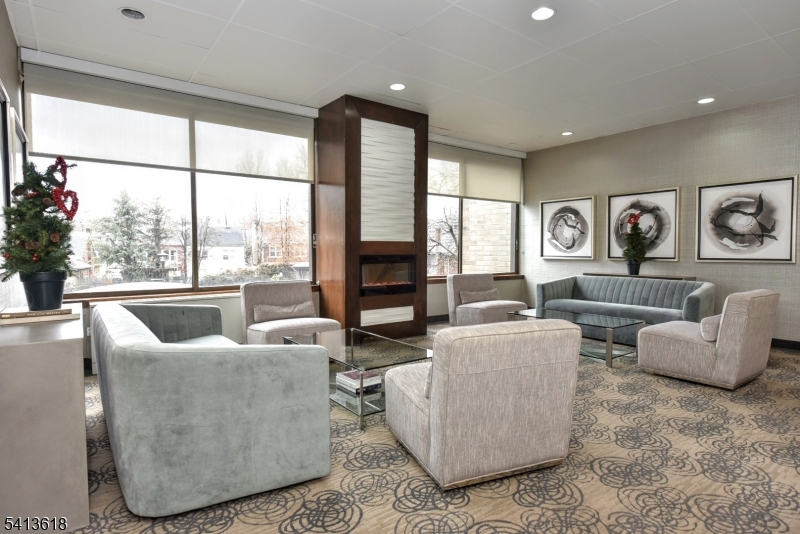 9060 Palisade Ave 1003