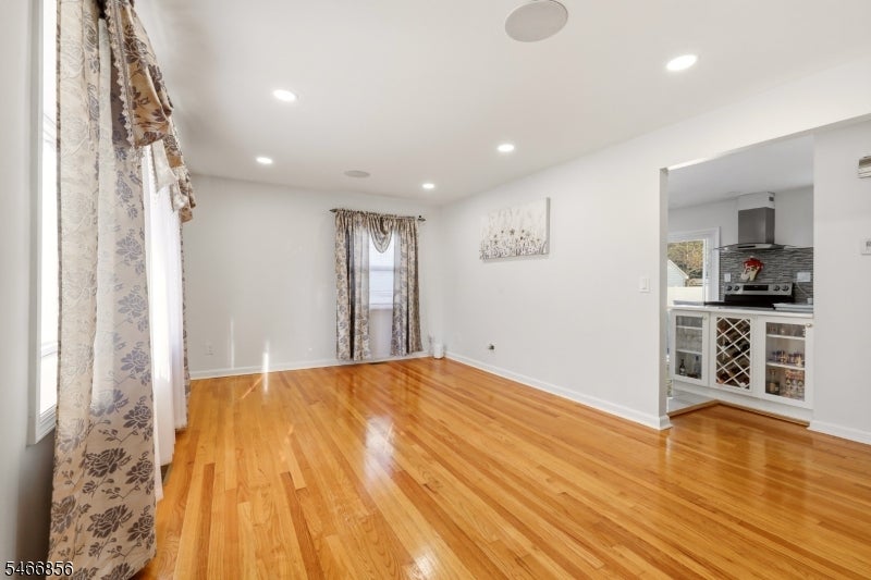 277 Orchard St