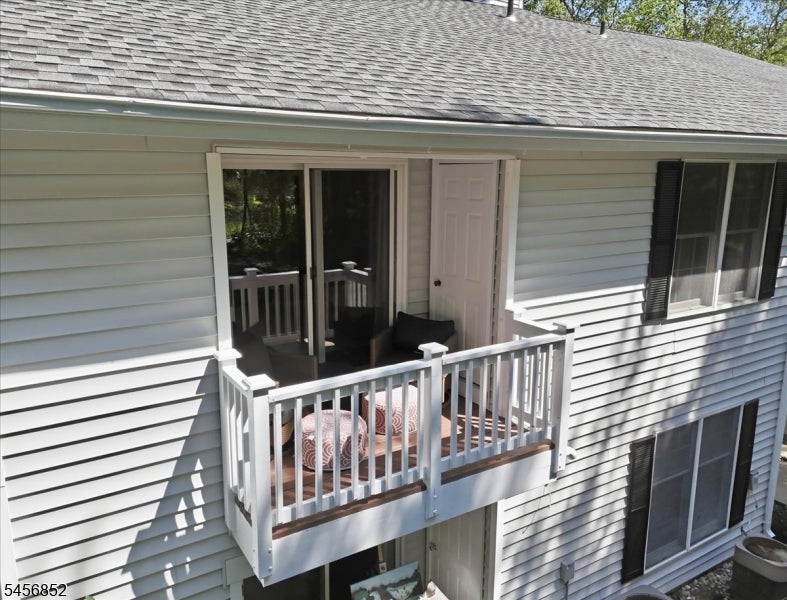 410 Ferncrest Ct