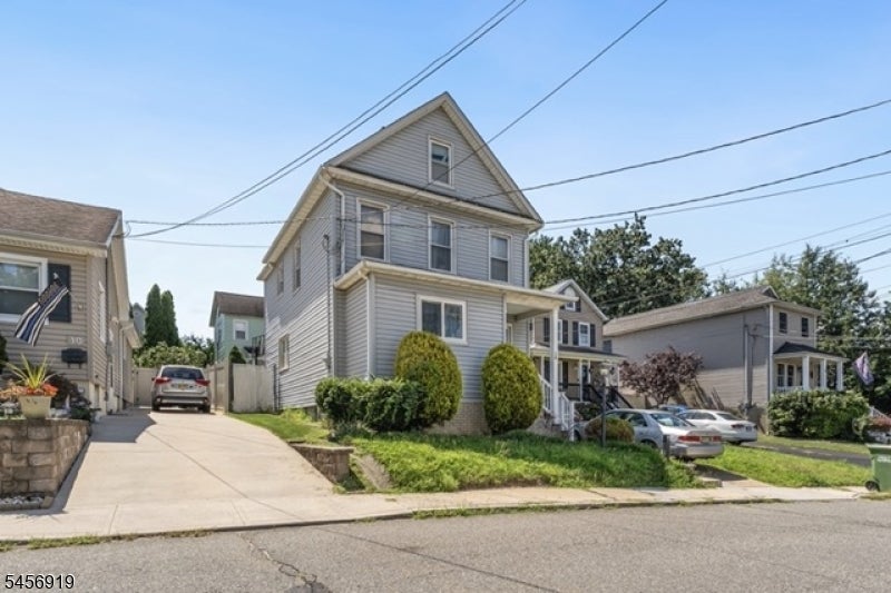 26 Dane St