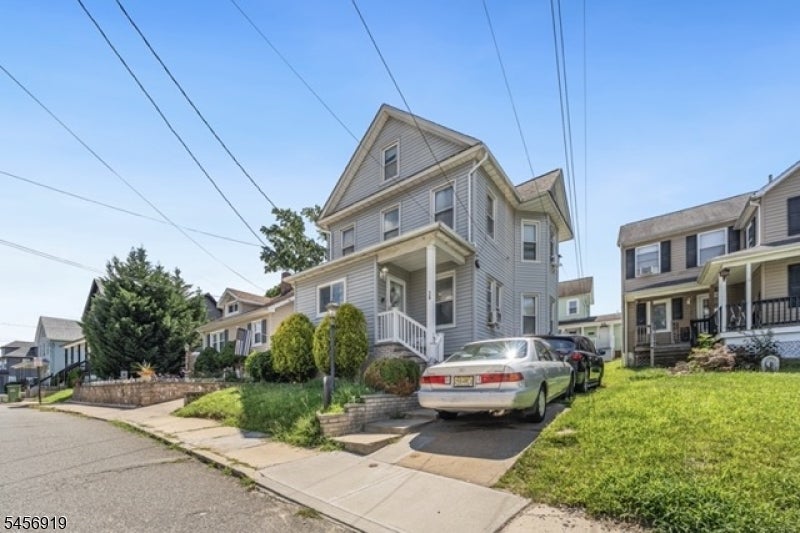 26 Dane St
