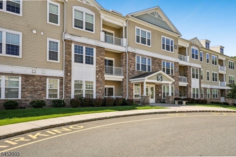 5311 Veterans Dr 5311
