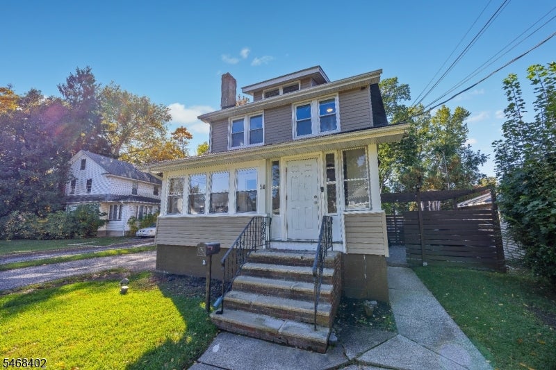 54 Bogert St