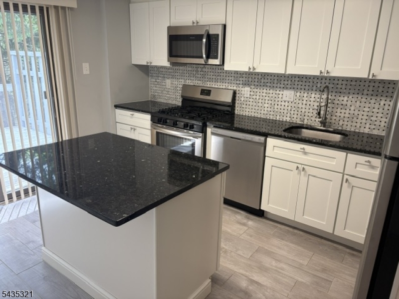 21 Quail Ct