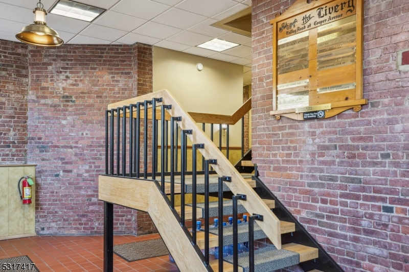 209 Cooper Ave Ste 12