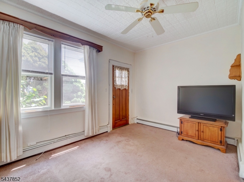 213 Kipp Ave