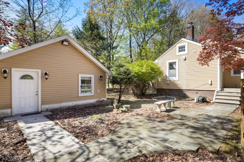 10 Old Stone Church Rd