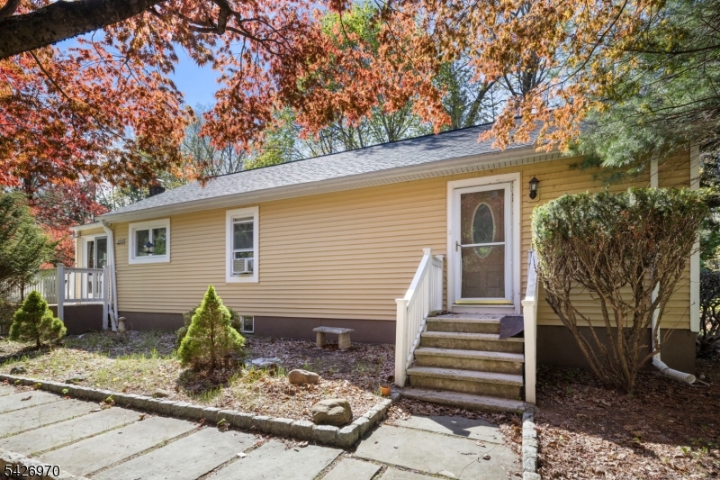 10 Old Stone Church Rd