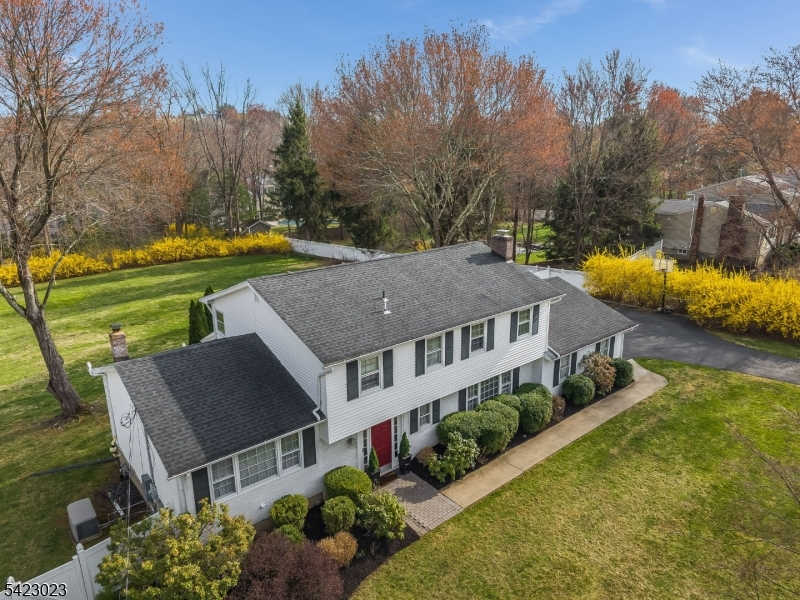 4 Babbitt Rd