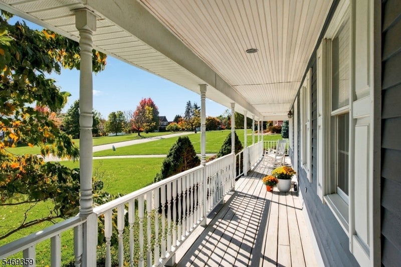 4 Richmond Hill Dr
