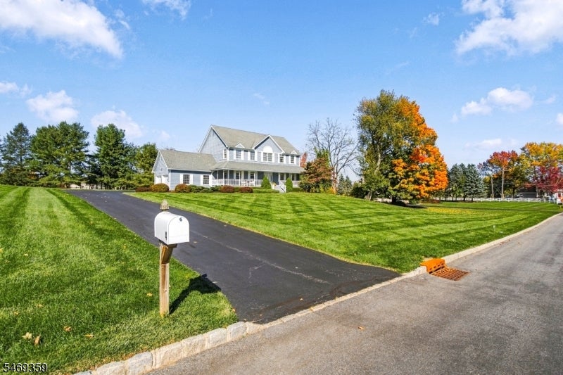 4 Richmond Hill Dr