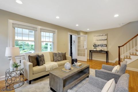 120 Greenwood Dr Millburn Twp. NJ 07041