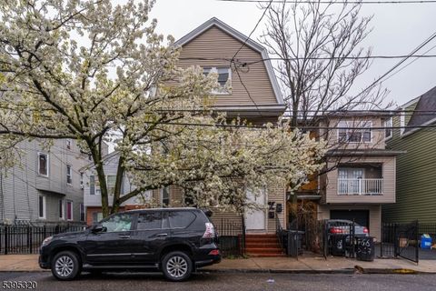 764 S 17Th St Newark City NJ 07103